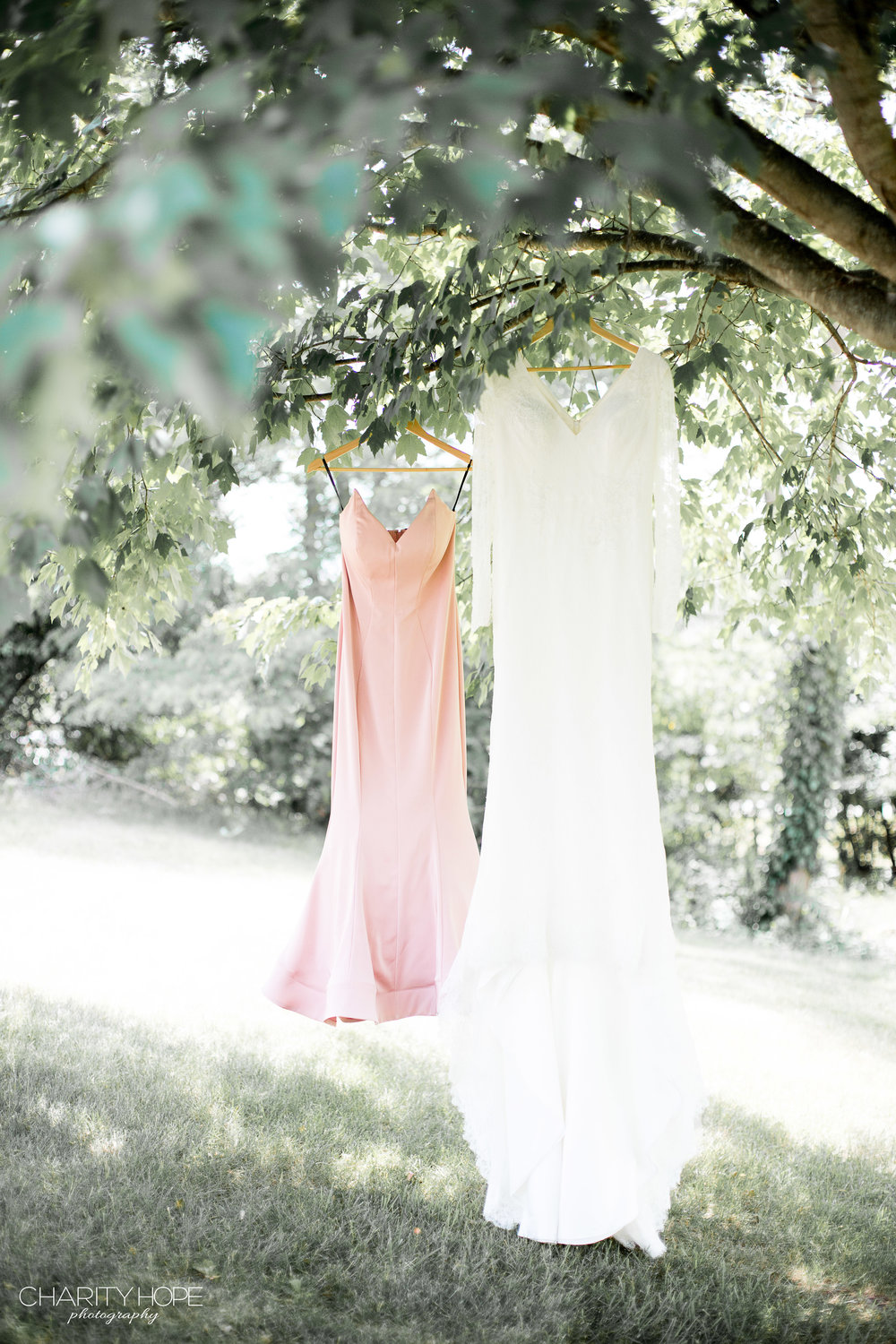  In love with Debbie's sisters Maid of Honor dress. 